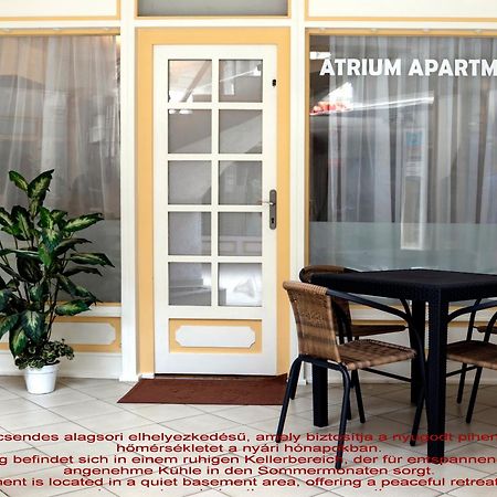 ケストヘイBasement Atrium Apartmanアパートメント エクステリア 写真